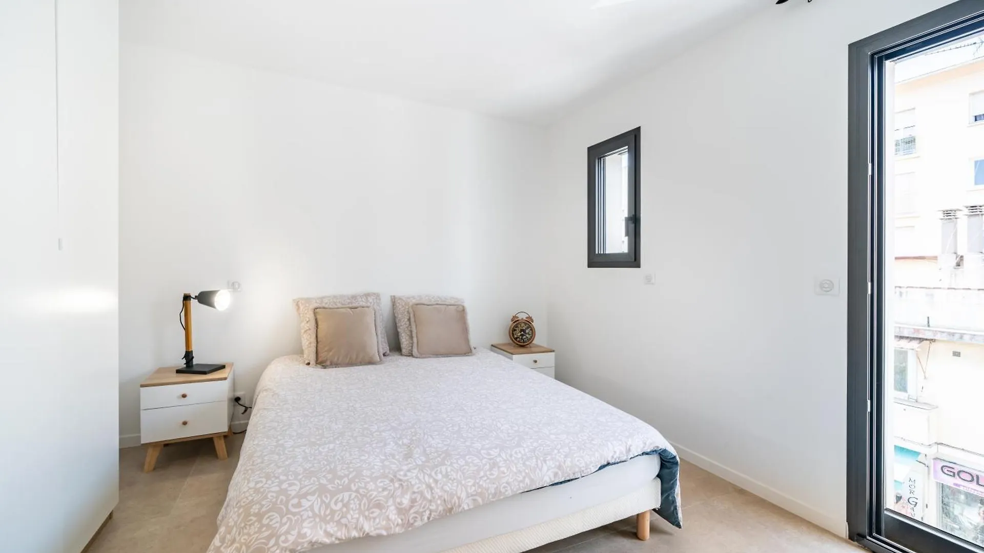 Design Elegant Apartment Vallauris France