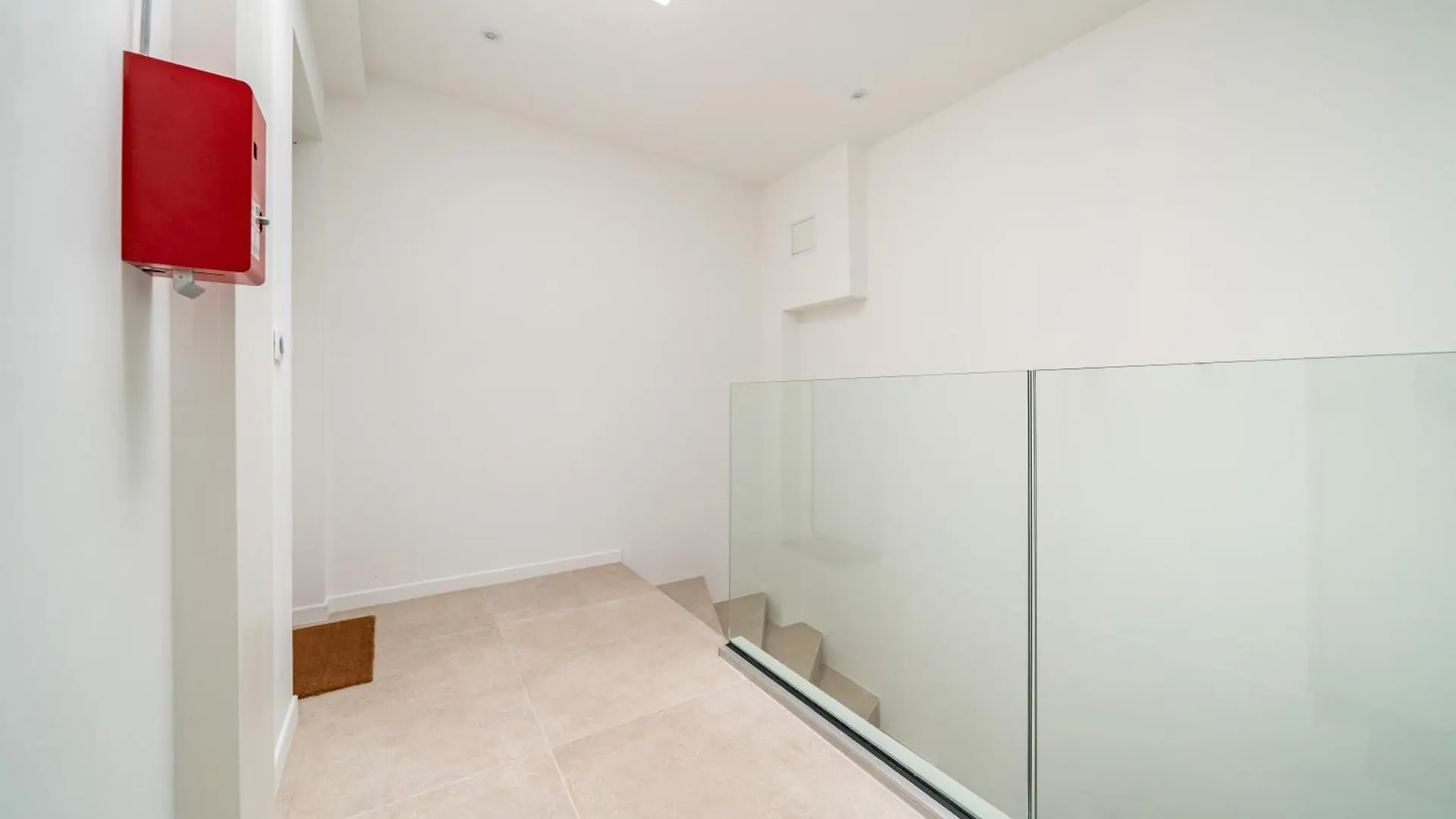 Design Elegant Apartment Vallauris France