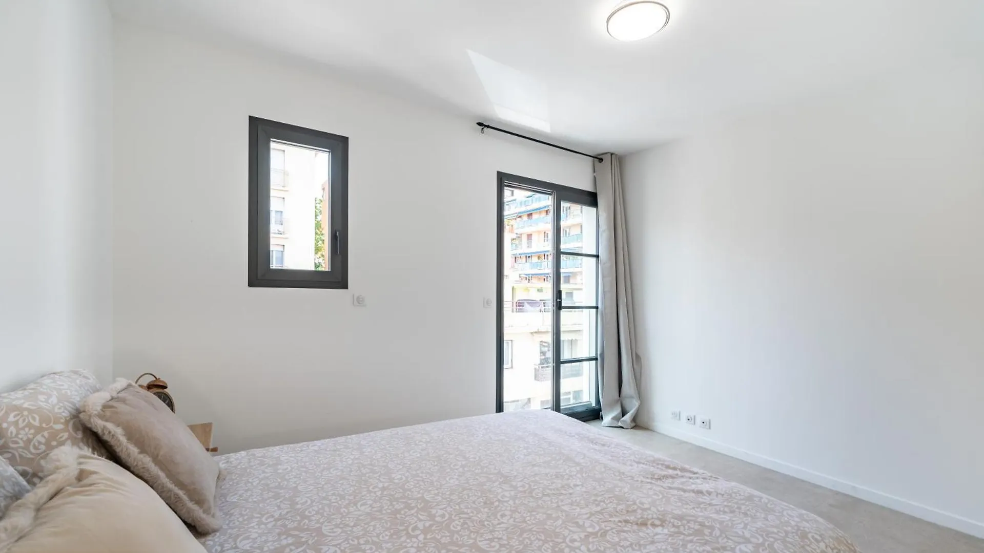 Design Elegant Apartment Vallauris